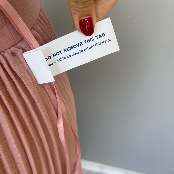 Fame and Partners Dakota Dress- pleat rib cut detail - Picture 4 of 6